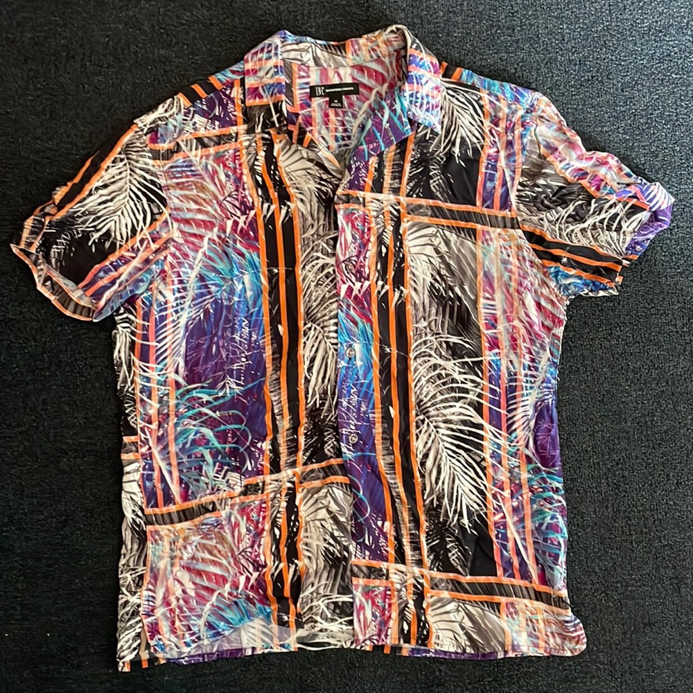 International Concepts Button Down